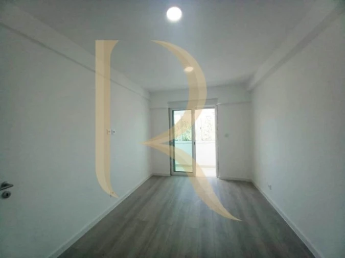 Apartamento T4 para Venda em Laranjeiro e Feijó Foto 13
