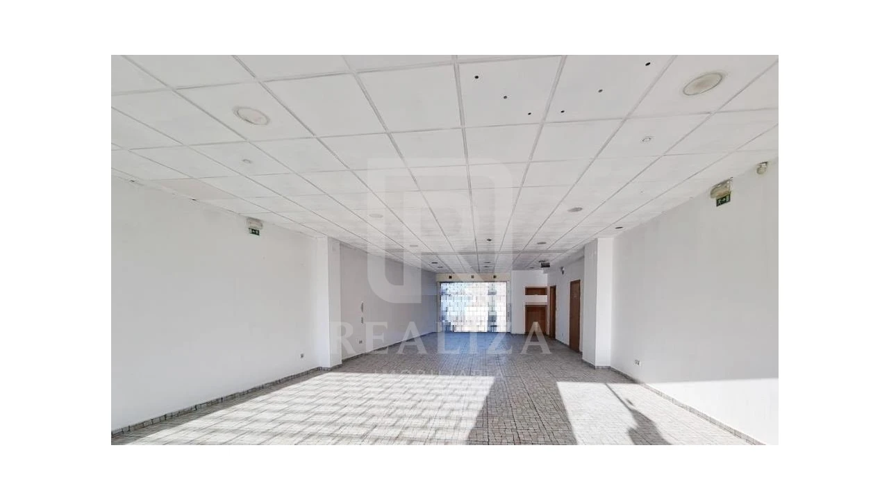 Loja para Venda em Amora Foto 1