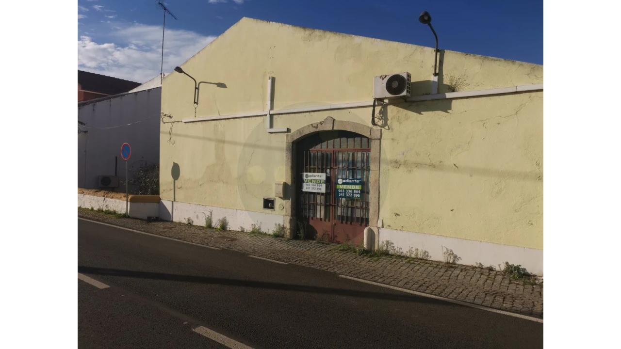 Armazém para Venda em Abrantes (São Vicente e São João) e Alferrarede Foto 3