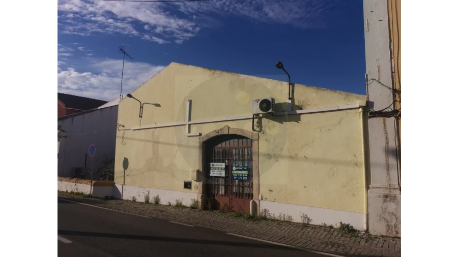 Armazém para Venda em Abrantes (São Vicente e São João) e Alferrarede Foto 2