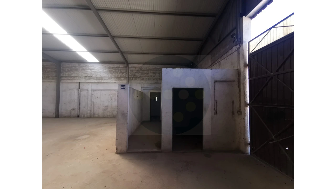 Armazém para Venda em Ferreira do Zezere Foto 5