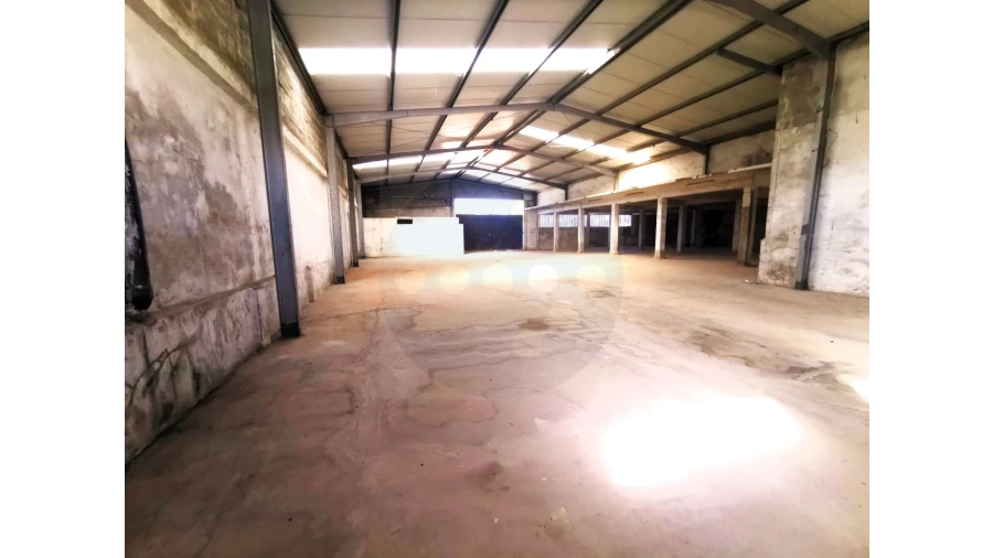 Armazém para Venda em Ferreira do Zezere Foto 2