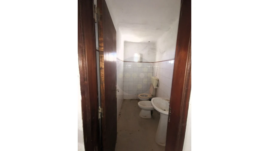 Armazém para Venda em Ferreira do Zezere Foto 8