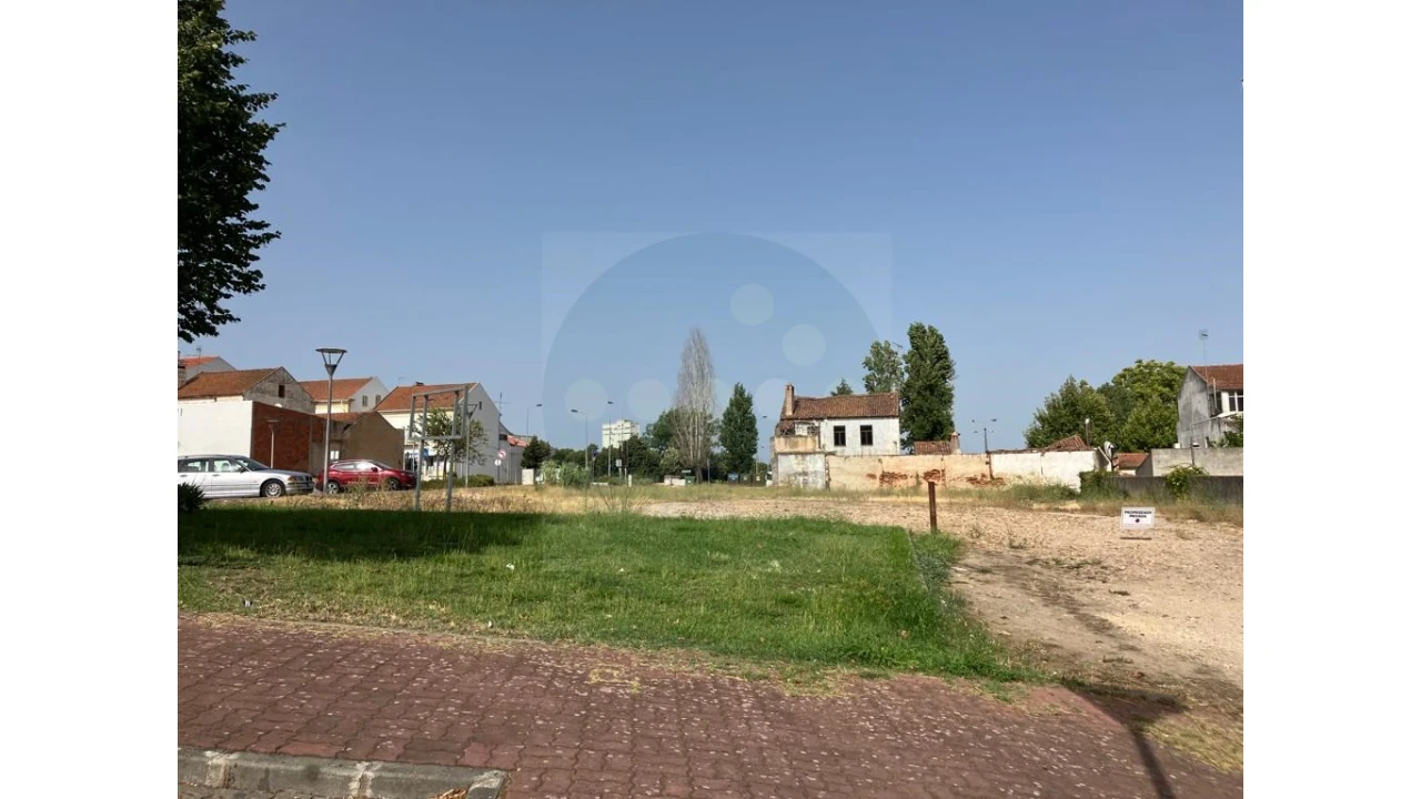 Terreno Comércio / Armazém para Venda em Abrantes (São Vicente e São João) e Alferrarede Foto 2