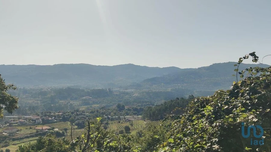 Moradia T2 para Venda em Refoios do Lima Foto 3