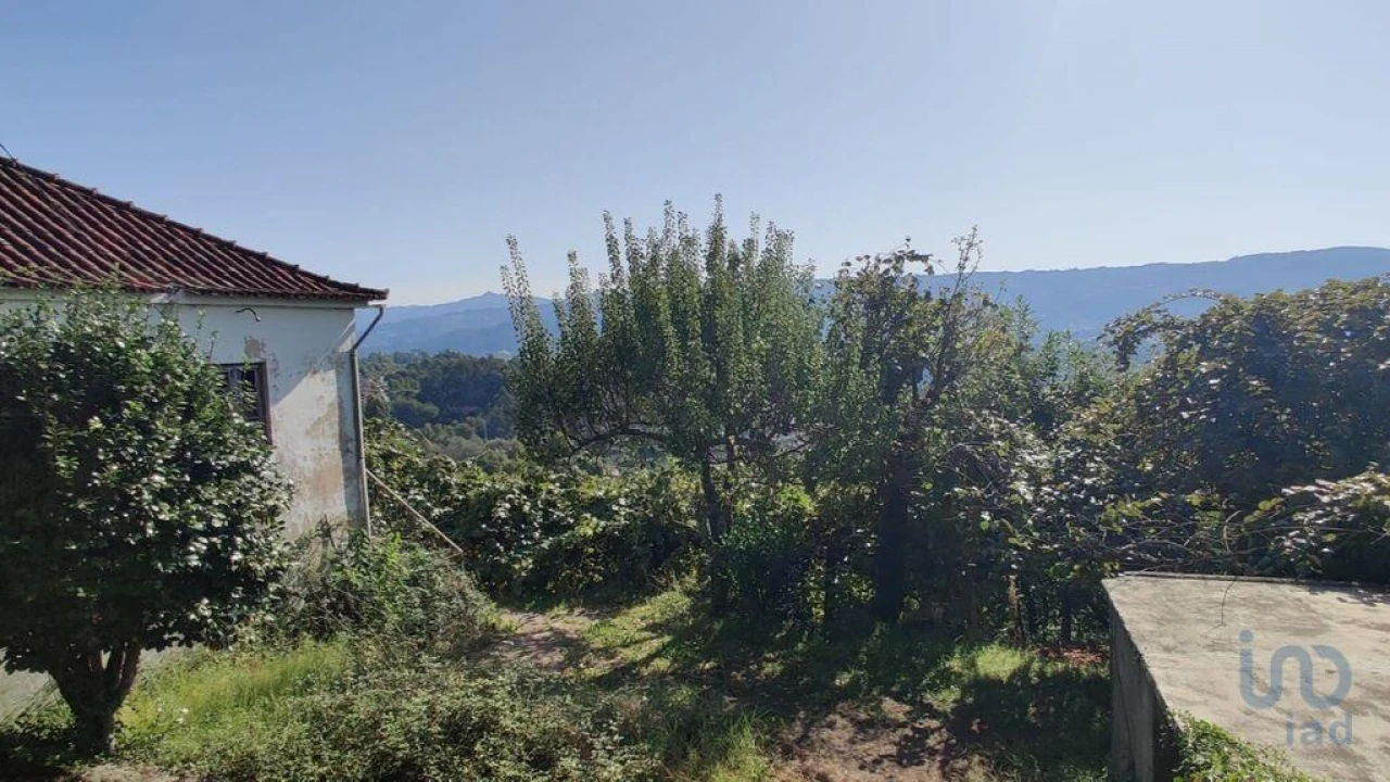 Moradia T2 para Venda em Refoios do Lima Foto 4