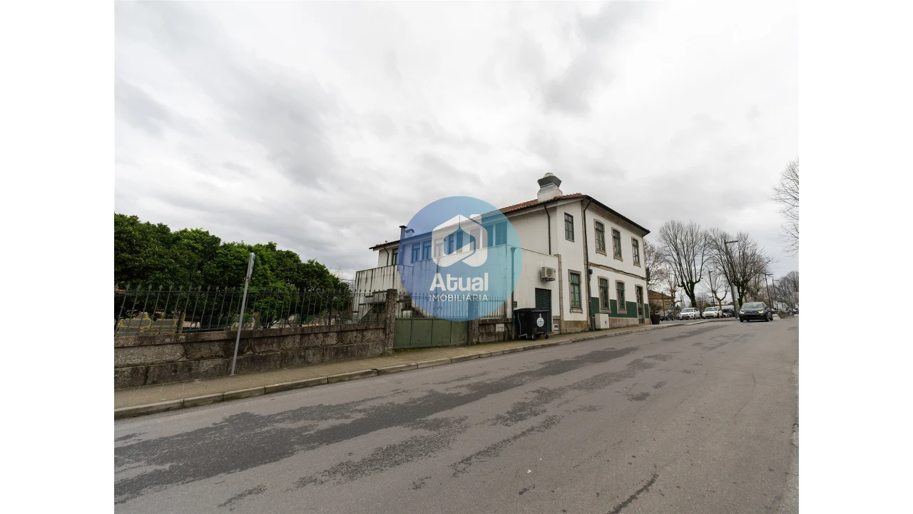 Apartamento T6 para Venda em Caldelas Foto 34