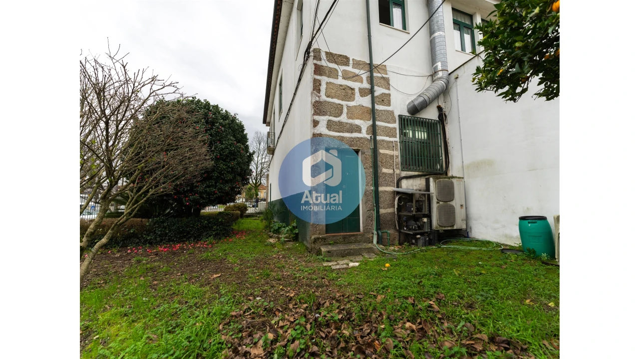 Apartamento T6 para Venda em Caldelas Foto 22