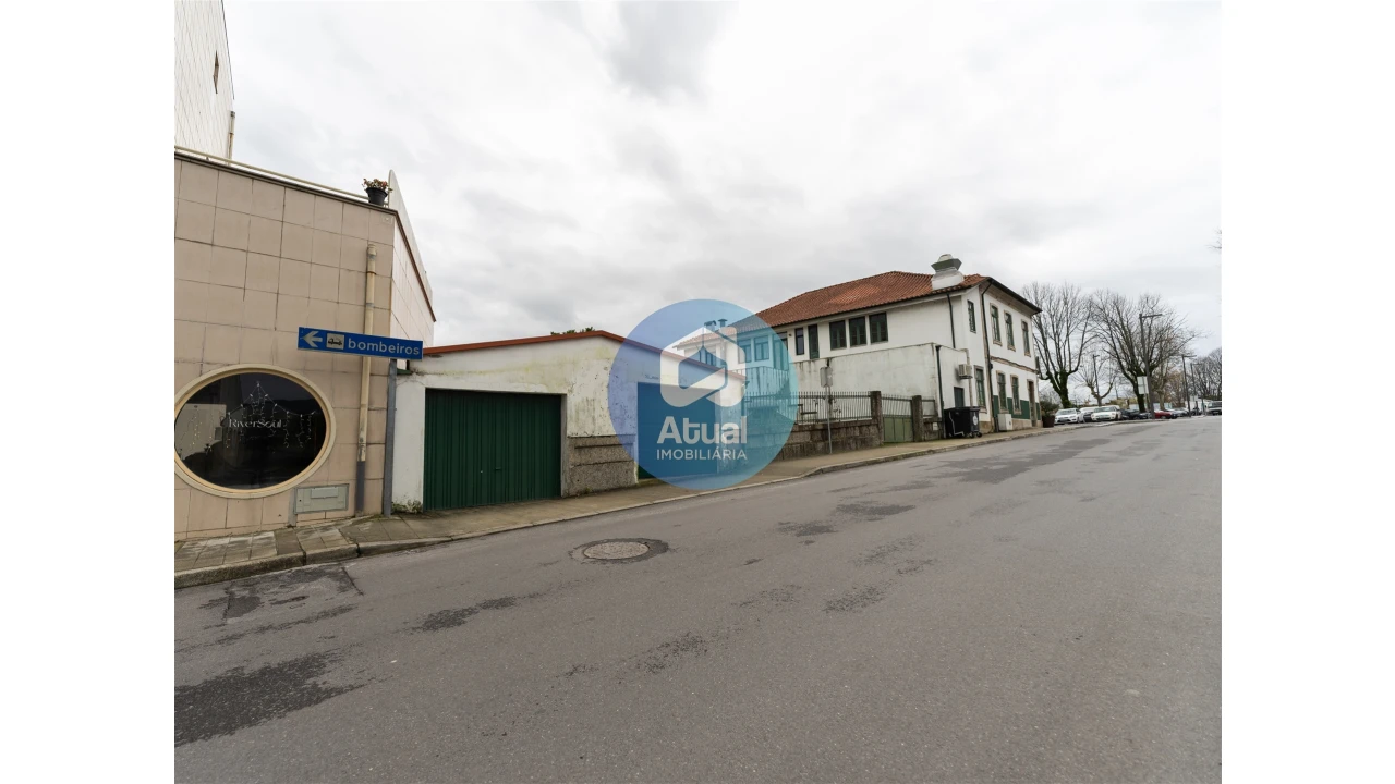 Apartamento T6 para Venda em Caldelas Foto 35