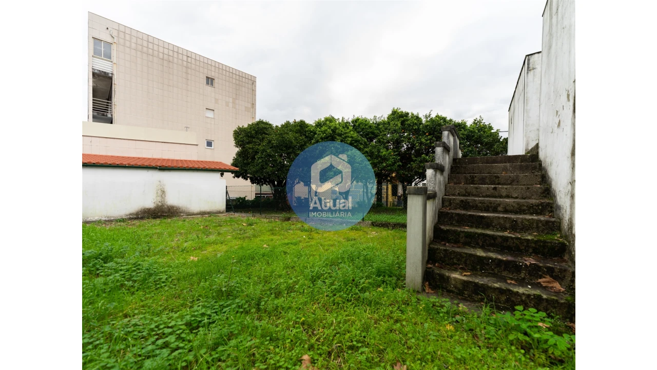 Apartamento T6 para Venda em Caldelas Foto 17