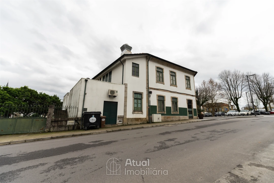 Prédio para Venda em Caldelas Foto 27