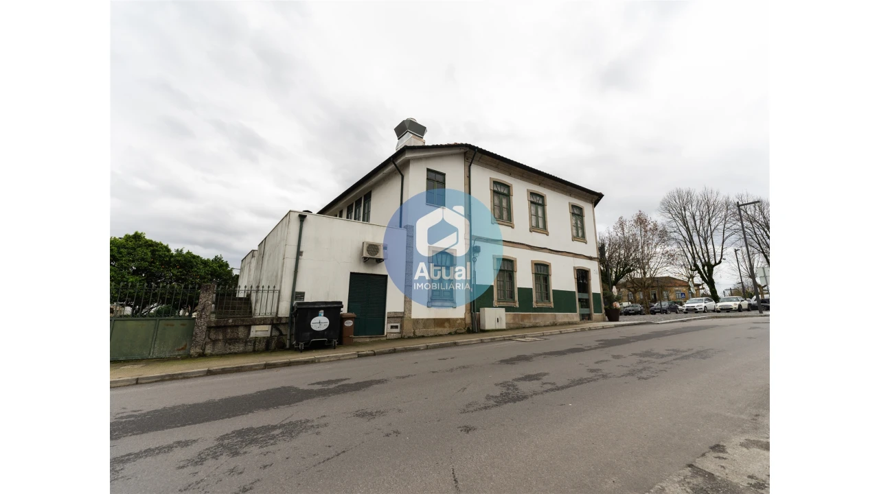 Apartamento T6 para Venda em Caldelas Foto 33