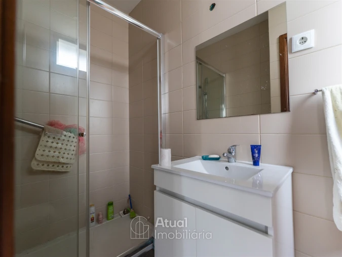 Prédio para Venda em Caldelas Foto 5