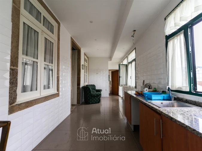 Prédio para Venda em Caldelas Foto 3