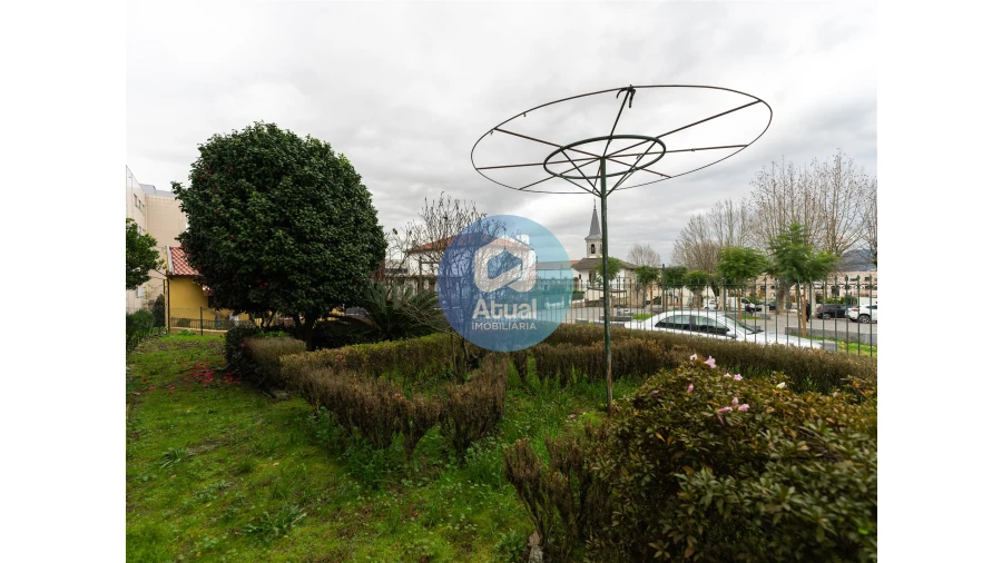 Apartamento T6 para Venda em Caldelas Foto 24