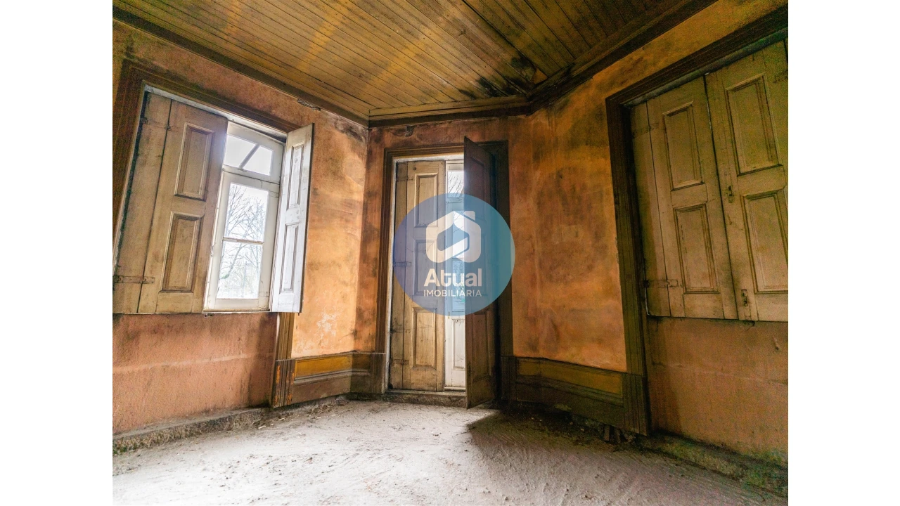 Apartamento T6 para Venda em Caldelas Foto 32