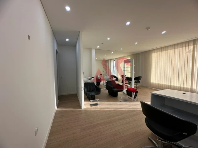 Loja para Venda em Azurem Foto 5