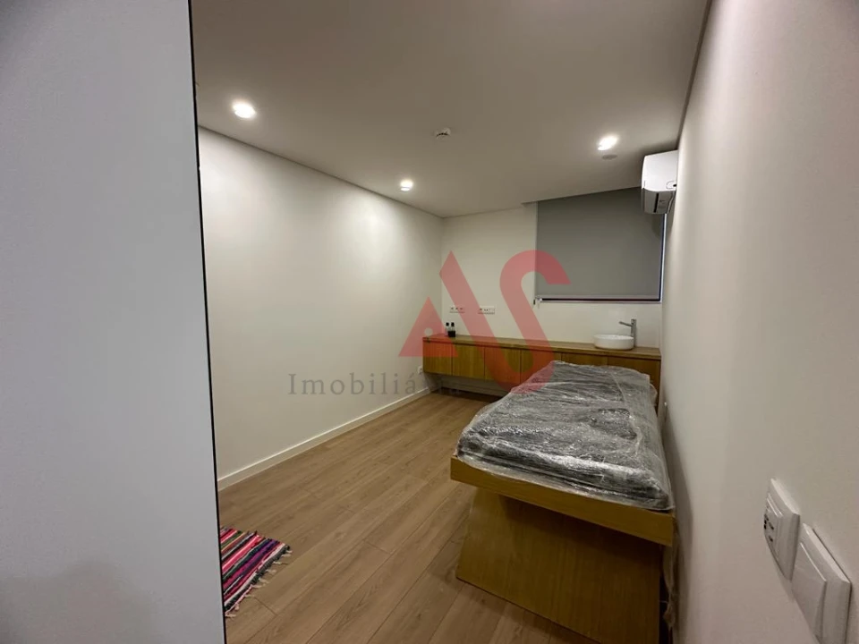 Loja para Venda em Azurem Foto 19