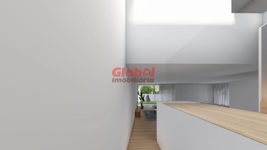 Moradia T4 para Venda em Orgens Foto 23