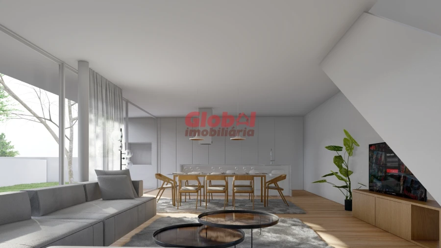 Moradia T4 para Venda em Orgens Foto 22