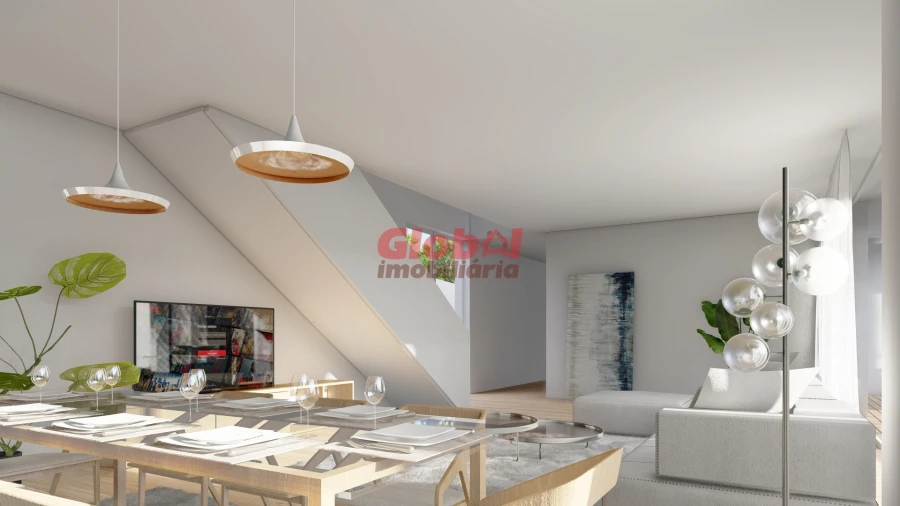 Moradia T4 para Venda em Orgens Foto 15