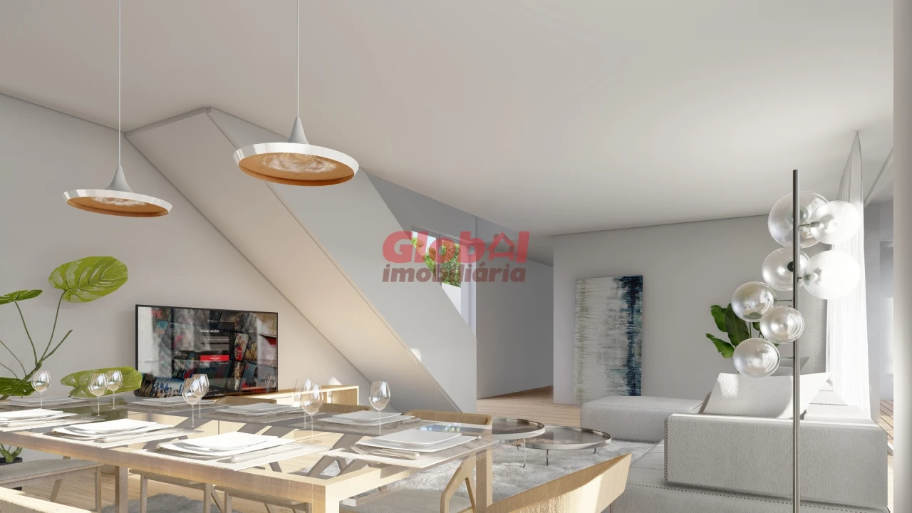 Moradia T4 para Venda em Orgens Foto 15