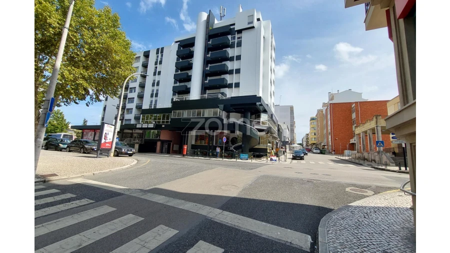 Negócio para Venda em Alcobaça e Vestiaria Foto 10