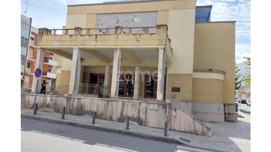 Negócio para Venda em Alcobaça e Vestiaria Foto 12