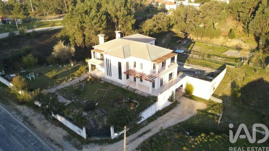 Moradia T6 para Venda em Rio de Couros e Casal dos Bernardos Foto 8