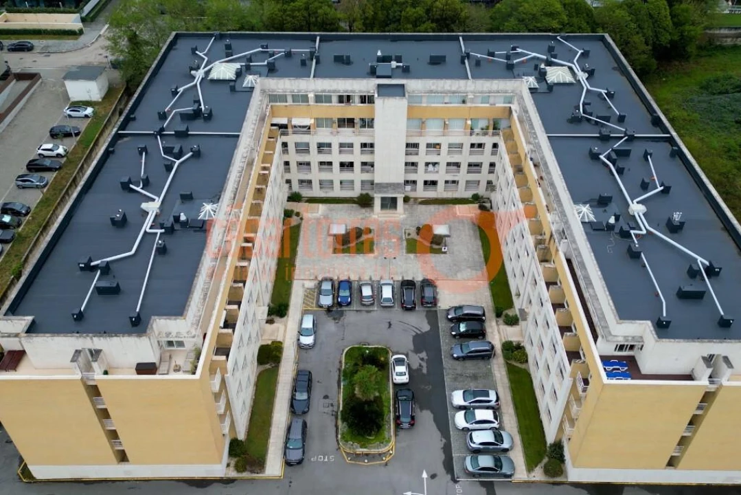 Apartamento T1 para Arrendamento em Arcozelo Foto 1