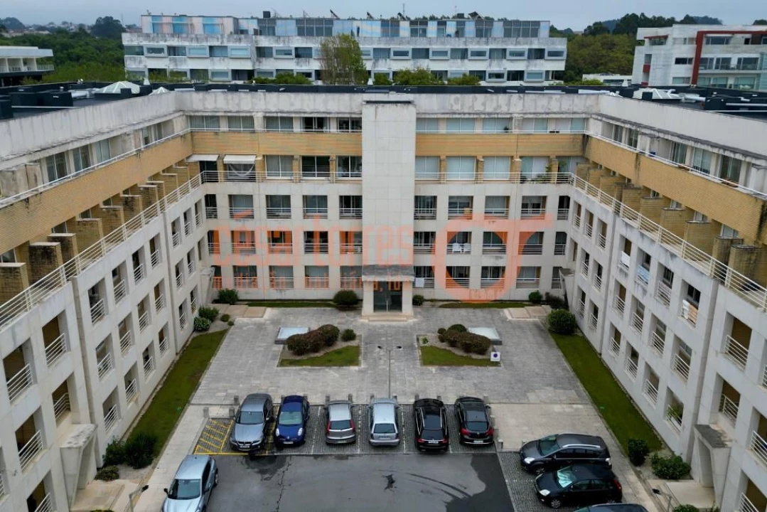 Apartamento T1 para Arrendamento em Arcozelo Foto 22