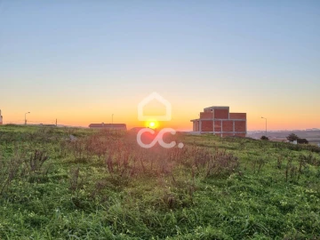 Terreno para Venda em Lourinhã e Atalaia