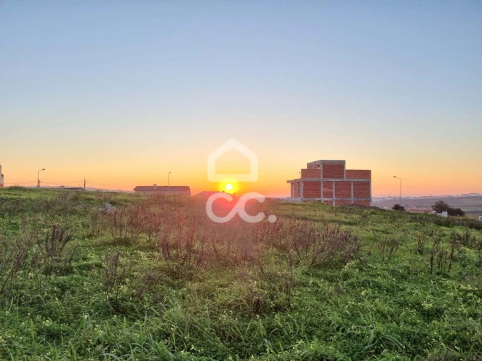 Terreno para Venda em Lourinhã e Atalaia Foto 7