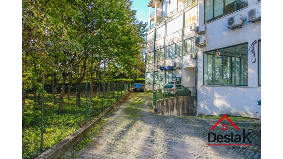 Loja para Venda em Santa Comba Dão e Couto do Mosteiro Foto 9