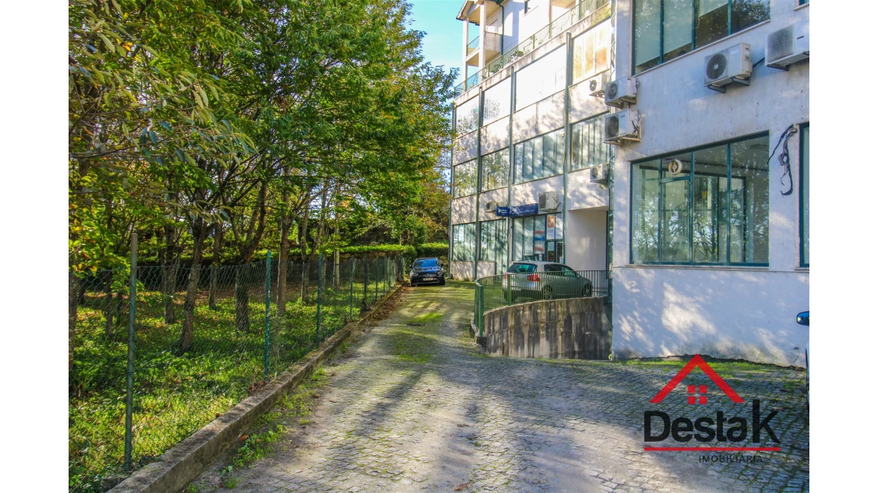 Loja para Venda em Santa Comba Dão e Couto do Mosteiro Foto 9