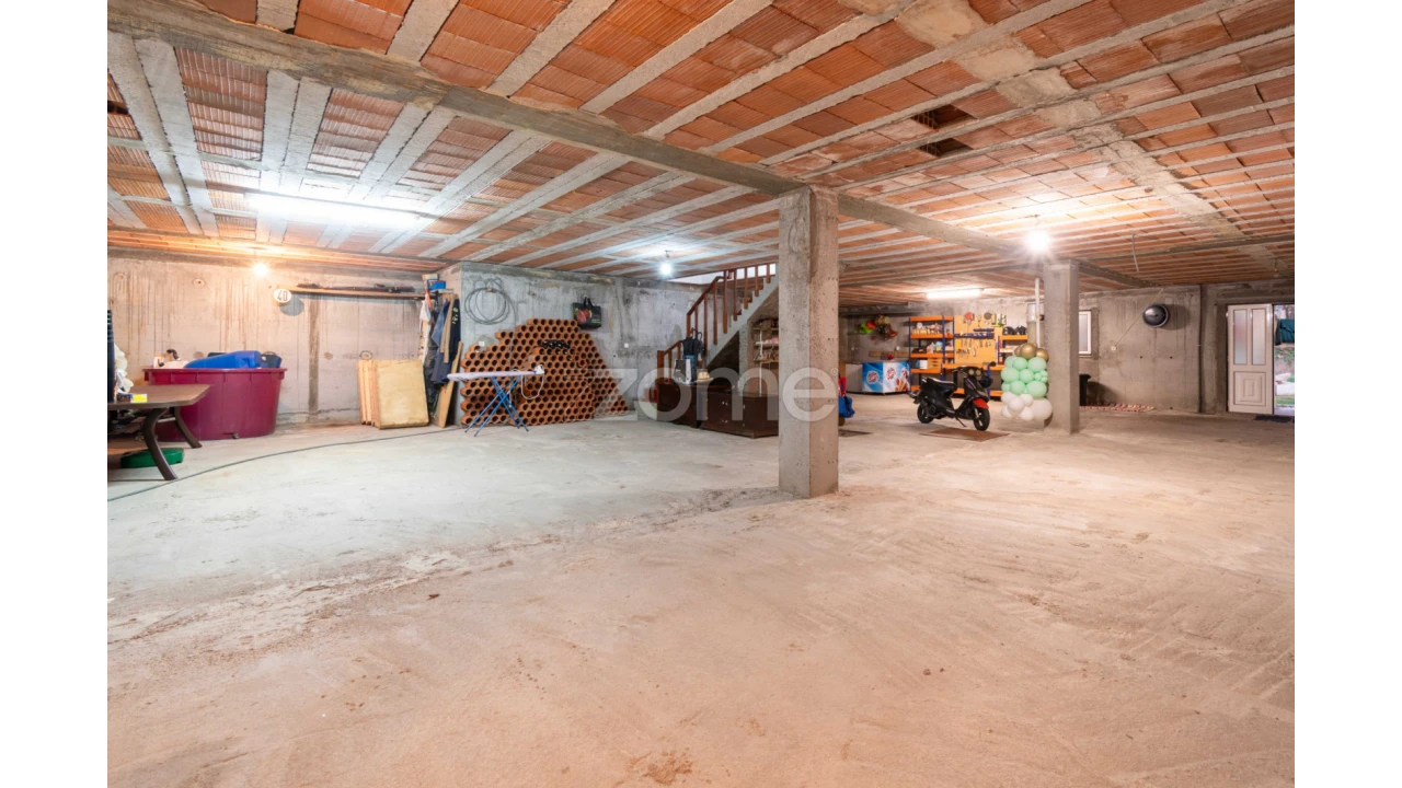 Moradia T4 para Venda em Gandra Foto 49