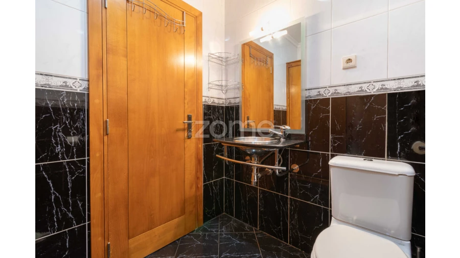 Moradia T4 para Venda em Gandra Foto 27