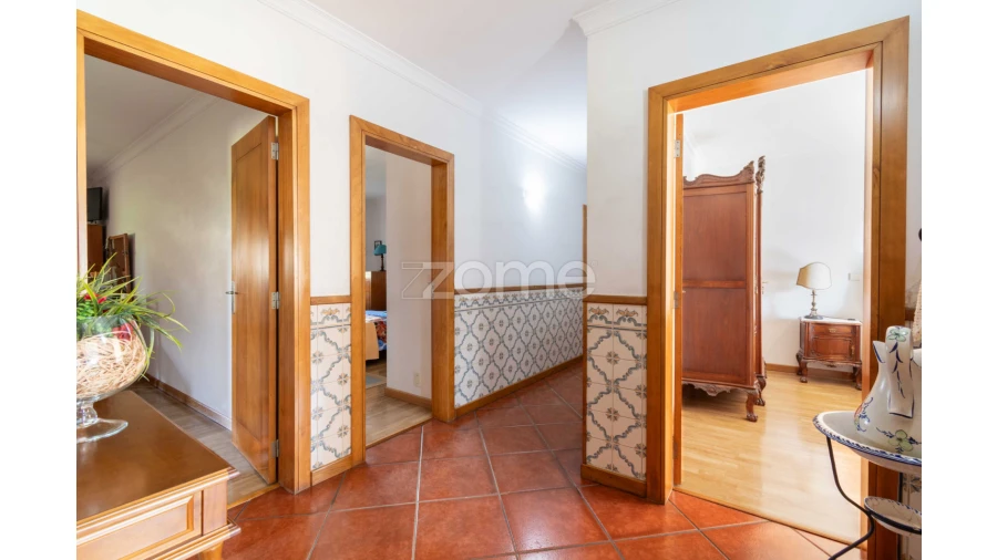 Moradia T4 para Venda em Gandra Foto 25