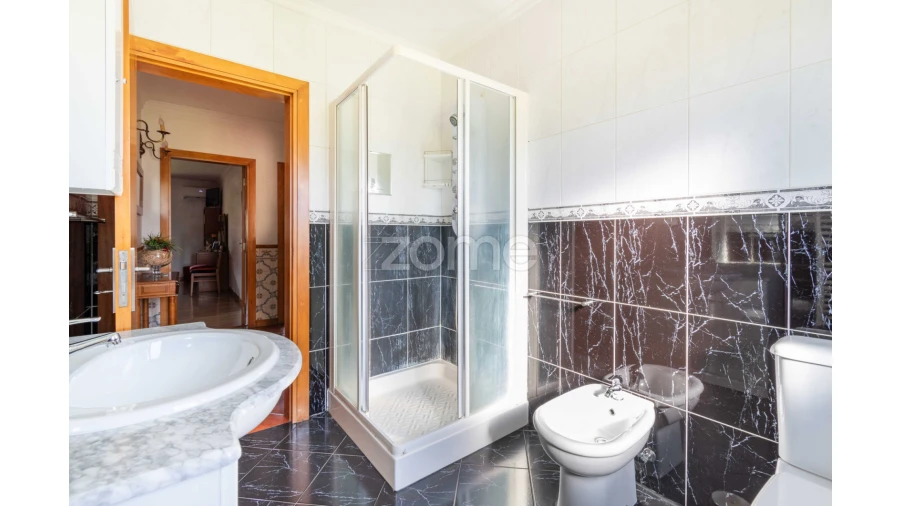 Moradia T4 para Venda em Gandra Foto 31