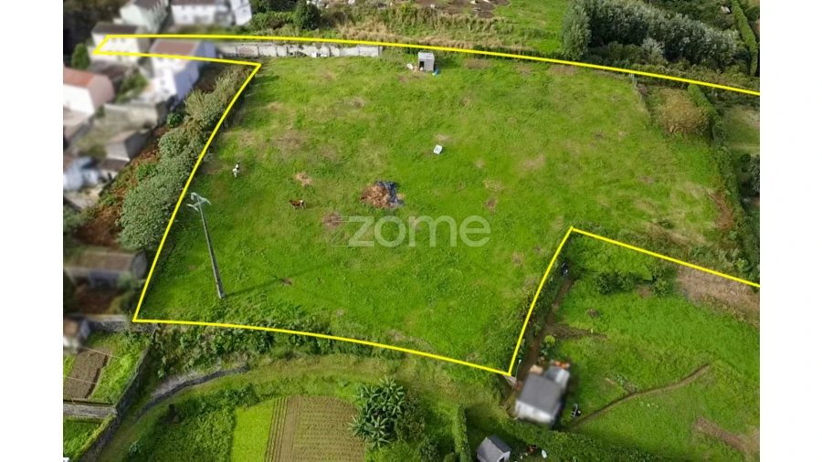 Terreno para Venda em Vila Franca do Campo (São Miguel) Foto 1