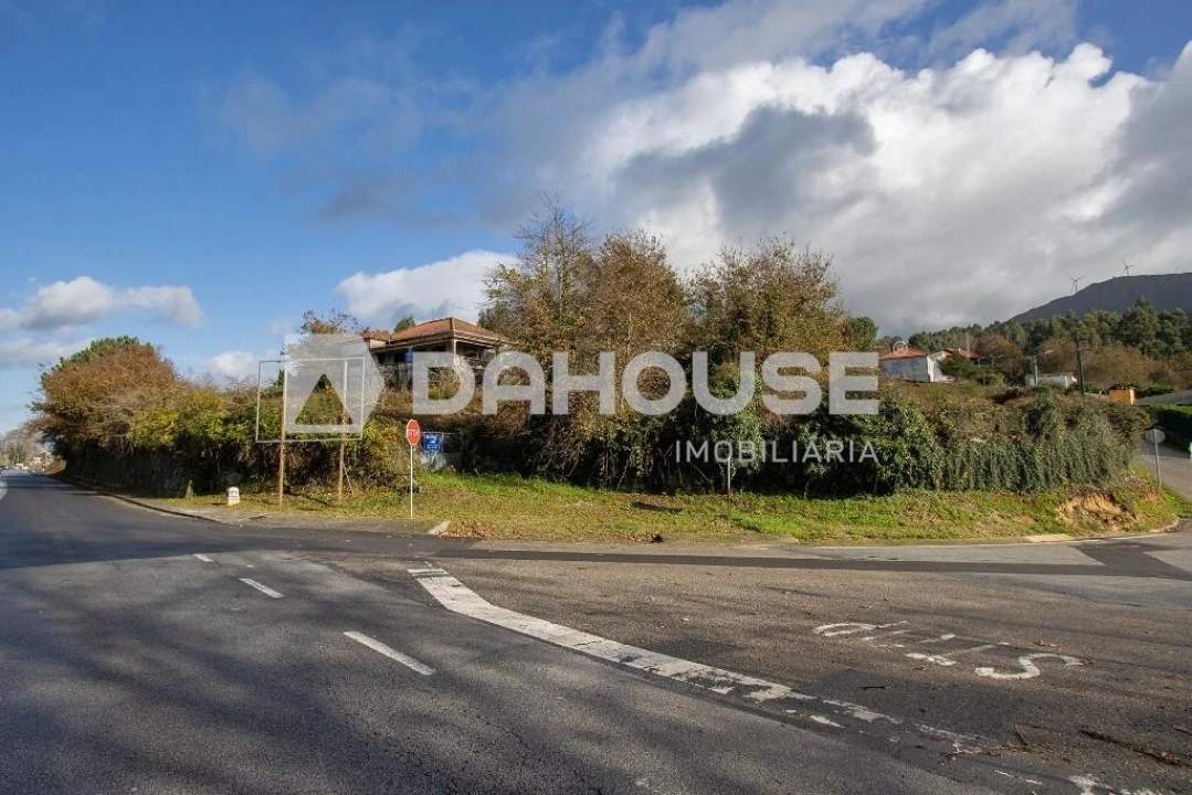 Quinta T4 para Venda em Loivo Foto 9