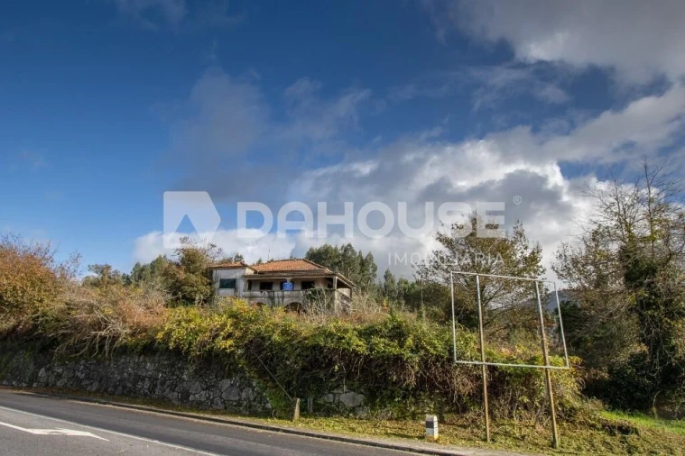 Quinta T4 para Venda em Loivo Foto 4