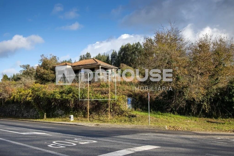 Quinta T4 para Venda em Loivo