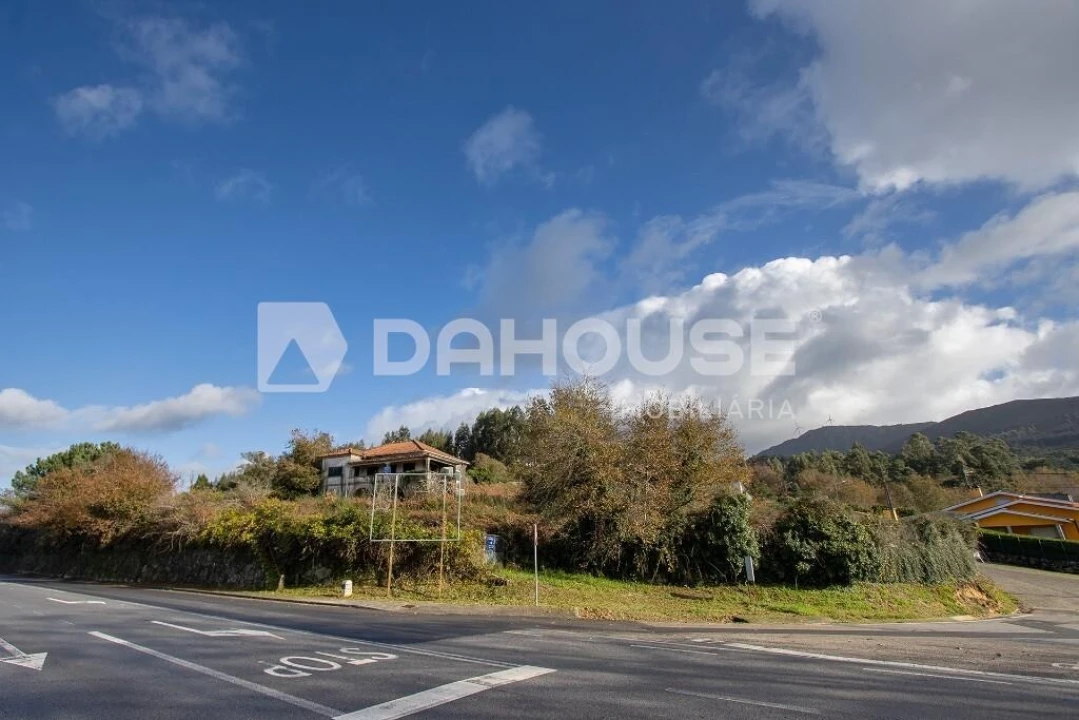 Quinta T4 para Venda em Loivo Foto 3