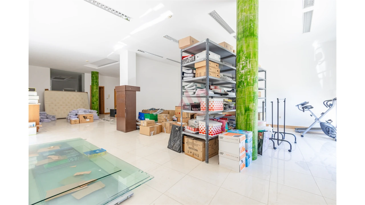 Loja para Venda em Teixeira e Teixeiró Foto 10