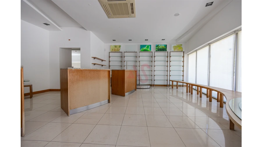 Loja para Venda em Teixeira e Teixeiró Foto 3