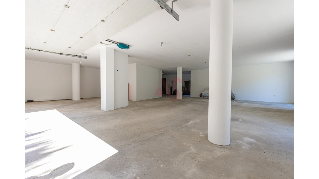 Loja para Venda em Teixeira e Teixeiró Foto 5