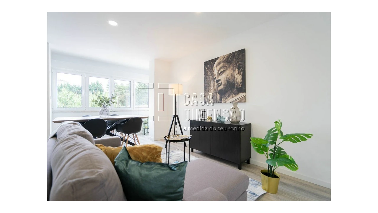 Apartamento T2 para Venda em Benfica Foto 3