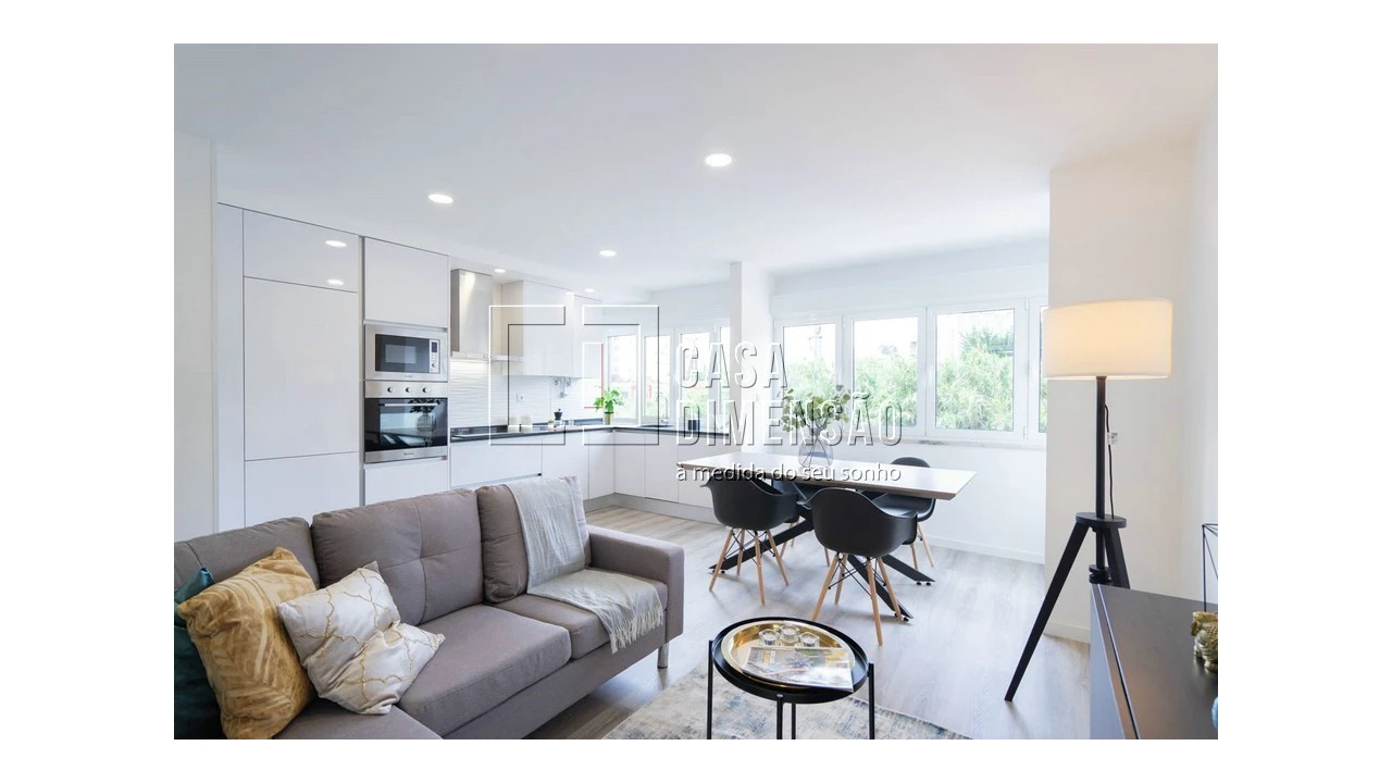 Apartamento T2 para Venda em Benfica Foto 6