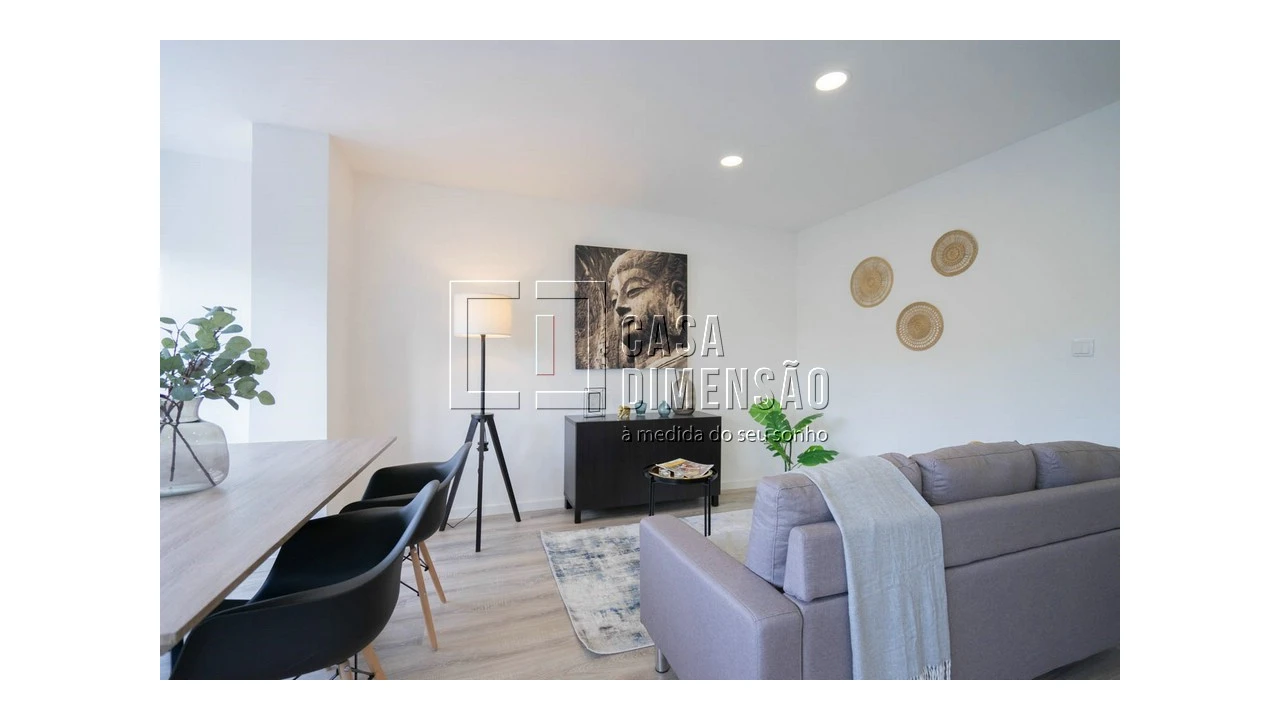 Apartamento T2 para Venda em Benfica Foto 9